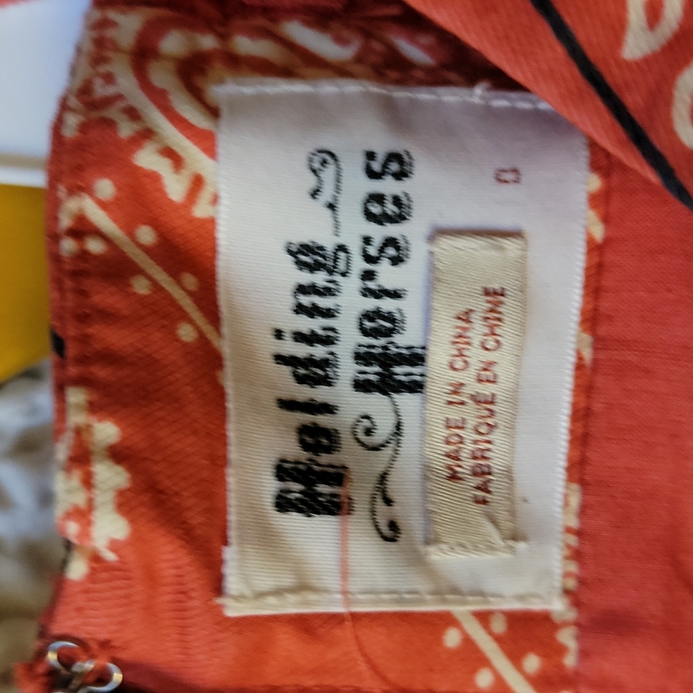 Holding Horses Dress Size Small. Red handkerchief style. Strapless or w/straps. - Picture 5 of 5